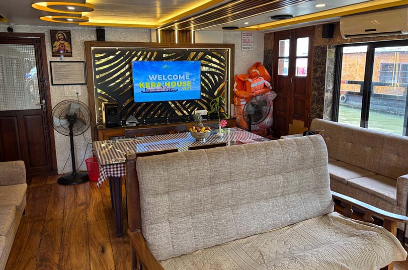 Luxury Houseboats