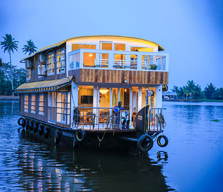 Luxury Houseboats